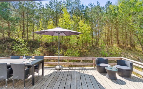 Hallgerd - 800M from the Sea: Bois, Maison, Chalet, Domicile, Toit, Zone Rurale, Siding, Cabane En Rondins, Batiments Jardin, Dur
