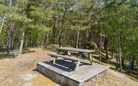 Hallgerd - 800M from the Sea: Bois, Maison, Chalet, Domicile, Toit, Zone Rurale, Siding, Cabane En Rondins, Batiments Jardin, Dur