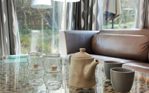 Minka - 1.5Km from the Sea: Meubles, Design Intérieur, Domicile, Textile, Éclairage, Sol, Vaisselle, Salon, Pièce, Serveware