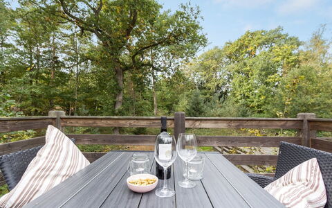 Fastulf - 300M from the Sea: Herbe, Bois, Zone Rurale, Arbuste, Chalet, Toit, Plaine, Lot Terre, Domicile, Couverture De Sol