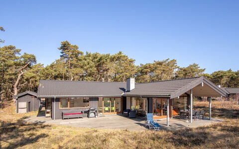 Unto - 25M from the Sea: Bois, Maison, Chalet, Domicile, Toit, Zone Rurale, Siding, Cabane En Rondins, Batiments Jardin, Dur