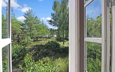 Læff - 50M from the Sea: Bois, Maison, Chalet, Domicile, Toit, Zone Rurale, Siding, Cabane En Rondins, Batiments Jardin, Dur