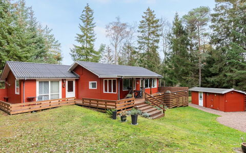 Jaarne - 800M from the Sea: Herbe, Arbuste, Maison, Jardin, Domicile, Chalet, Lot Terre, Pelouse, Couverture De Sol