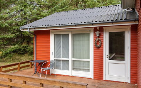 Jaarne - 800M from the Sea: Herbe, Arbuste, Maison, Jardin, Domicile, Chalet, Lot Terre, Pelouse, Couverture De Sol