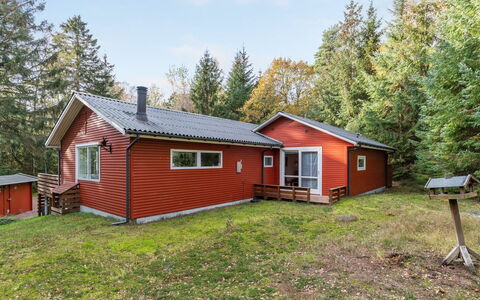 Jaarne - 800M from the Sea: Herbe, Arbuste, Maison, Jardin, Domicile, Chalet, Lot Terre, Pelouse, Couverture De Sol