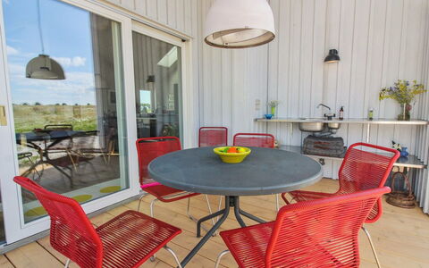 Skoge - 500M from the Sea: Herbe, Arbuste, Maison, Jardin, Domicile, Chalet, Lot Terre, Pelouse, Couverture De Sol