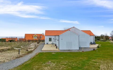 Skoge - 500M from the Sea: Herbe, Arbuste, Maison, Jardin, Domicile, Chalet, Lot Terre, Pelouse, Couverture De Sol