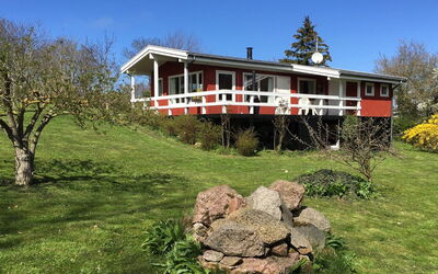 Hannele - 200M from the Sea