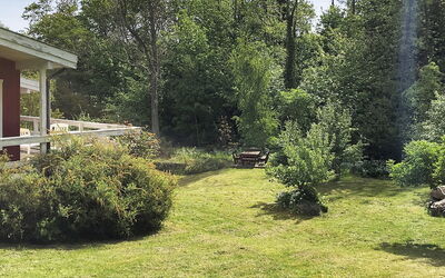Hannele - 200M from the Sea