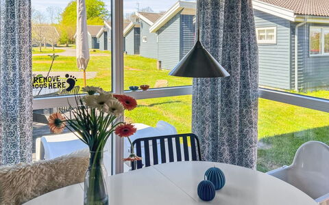 Carlie - 2.8Km from the Sea: Bois, Maison, Chalet, Domicile, Toit, Zone Rurale, Siding, Cabane En Rondins, Batiments Jardin, Dur