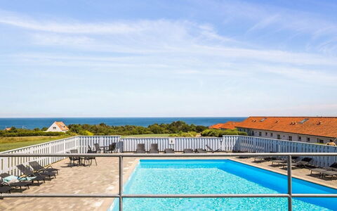 Ayk - 400M from the Sea: Toit, Maison, Lot Terre, Domicile, Chalet, Biens, Batiments Jardin, Ombre, Cabane En Rondins, Aménagement Paysager
