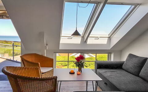 Thorsten - 500M from the Sea: Bois, Maison, Toit, Architecture, Domicile, Porte, Chalet, Siding, Batiments Jardin, Conception