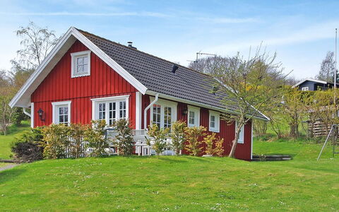 Spurgh - 250M from the Sea: Bois, Maison, Chalet, Domicile, Toit, Zone Rurale, Siding, Cabane En Rondins, Batiments Jardin, Dur