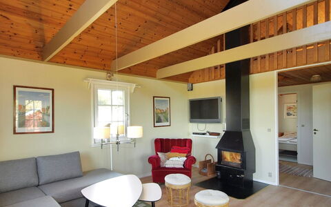 Spurgh - 250M from the Sea: Bois, Maison, Chalet, Domicile, Toit, Zone Rurale, Siding, Cabane En Rondins, Batiments Jardin, Dur