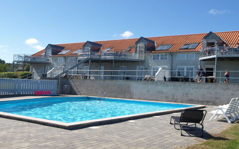 Tinne - 400M from the Sea: Piscine, Recours