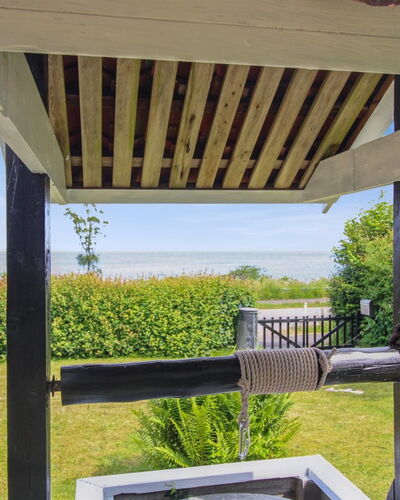 Fabine - 50M from the Sea