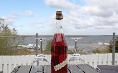 Ensio - 150M from the Sea: Bouteille, Drinkware, Bouteille En Verre, Bar, Du Vin, Bouteille De Vin