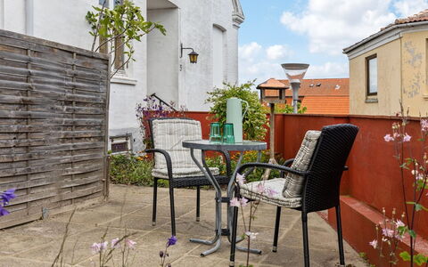 Alea - 200M from the Sea: Toit, Maison, Lot Terre, Domicile, Chalet, Biens, Batiments Jardin, Ombre, Cabane En Rondins, Aménagement Paysager