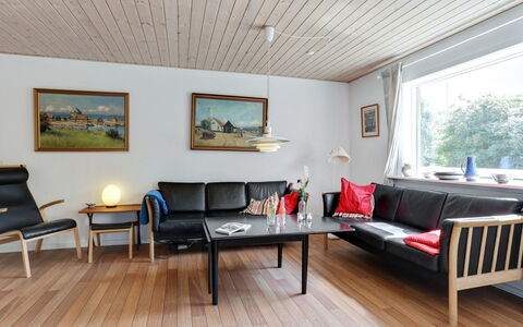 Alija - 50M from the Sea: Bois, Maison, Chalet, Domicile, Toit, Zone Rurale, Siding, Cabane En Rondins, Batiments Jardin, Dur