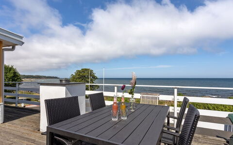 Alija - 50M from the Sea: Bois, Maison, Chalet, Domicile, Toit, Zone Rurale, Siding, Cabane En Rondins, Batiments Jardin, Dur