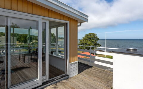 Alija - 50M from the Sea: Bois, Maison, Chalet, Domicile, Toit, Zone Rurale, Siding, Cabane En Rondins, Batiments Jardin, Dur