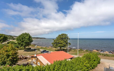 Alija - 50M from the Sea: Bois, Maison, Chalet, Domicile, Toit, Zone Rurale, Siding, Cabane En Rondins, Batiments Jardin, Dur