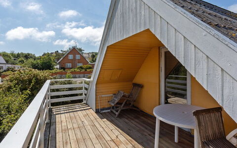 Alija - 50M from the Sea: Bois, Maison, Chalet, Domicile, Toit, Zone Rurale, Siding, Cabane En Rondins, Batiments Jardin, Dur