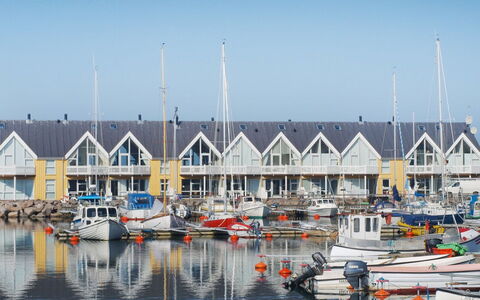 Frigg - 10M from the Sea: Bois, Maison, Chalet, Domicile, Toit, Zone Rurale, Siding, Cabane En Rondins, Batiments Jardin, Dur
