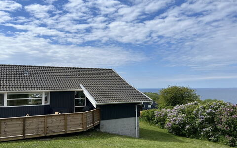 Paaske - 350M from the Sea: Bois, Maison, Chalet, Domicile, Toit, Zone Rurale, Siding, Cabane En Rondins, Batiments Jardin, Dur