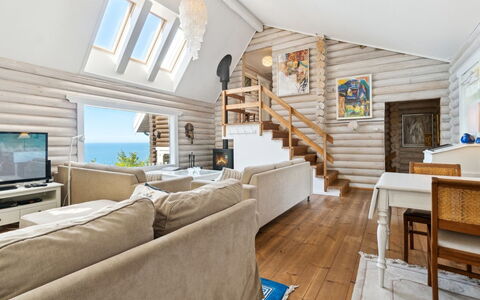Heli - 200M from the Sea: Bois, Meubles, Design Intérieur, Plafond, Domicile, Canapé, Maison, Salon, Chalet, Parquet