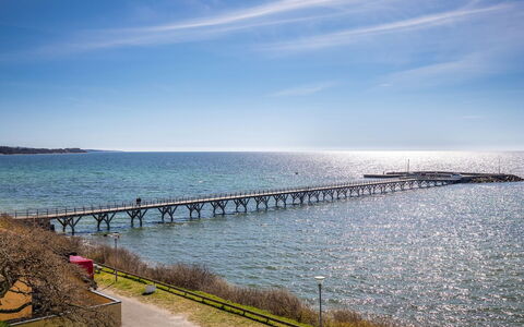 Heleen - 100M from the Sea: Toit, Maison, Domicile, Chalet, Siding, Biens, Allée, Batiments Jardin, Cour, Cabanon