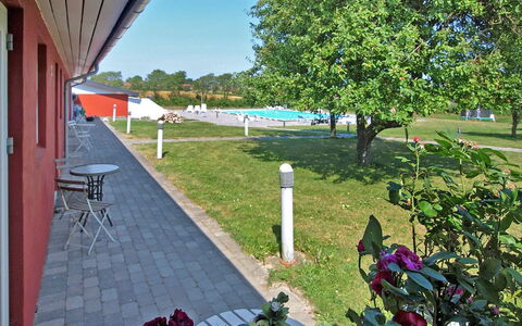 Magnus - 6Km from the Sea: Zone Résidentielle, Toit, Banlieue, Allée, Biens, Cheminée
