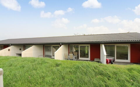 Esbern - 6Km from the Sea: Herbe, Maison, Toit, Domicile, Chalet, Arbuste, Lot Terre, Zone Rurale, Ferme, Couverture De Sol