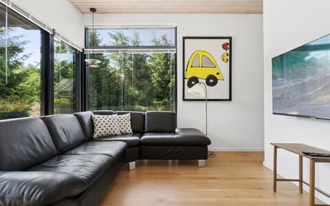 Gonne - 350M from the Sea: Meubles, Design Intérieur, Sol, Canapé, Sol, Mur, Bois, Salon, Parquet, Plafond