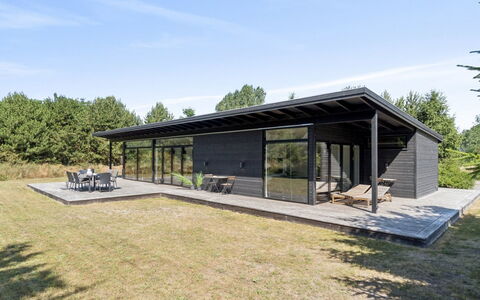 Gonne - 350M from the Sea: Bois, Maison, Chalet, Domicile, Toit, Zone Rurale, Siding, Cabane En Rondins, Batiments Jardin, Dur