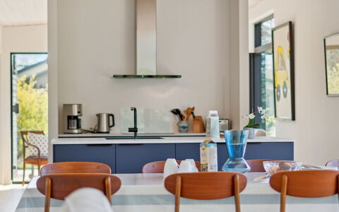 Gonne - 350M from the Sea: Meubles, Design Intérieur, Bois, Comptoir, Vaisselle, Table, Sol, Table Cuisine Et Salle A Manger, Cuisine, Chaise