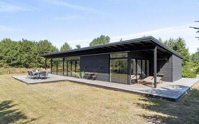 Gonne - 350M from the Sea