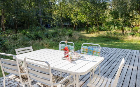 Chenoa - 200M from the Sea: Bois, Maison, Chalet, Domicile, Toit, Zone Rurale, Siding, Cabane En Rondins, Batiments Jardin, Dur