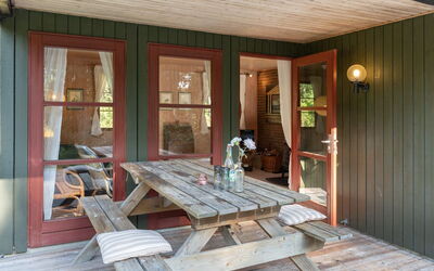 Chenoa - 200M from the Sea