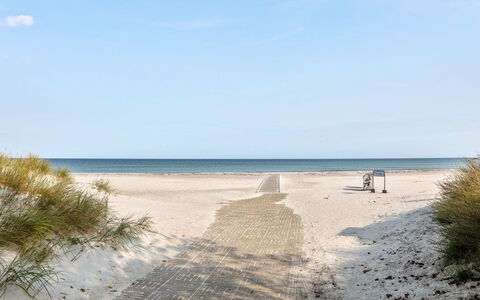Widerik - 260M from the Sea: Bois, Tache De Bois, Planche, Dur, Chalet, Plate-Forme, Siding, Ombre, Parquet, Batiments Jardin