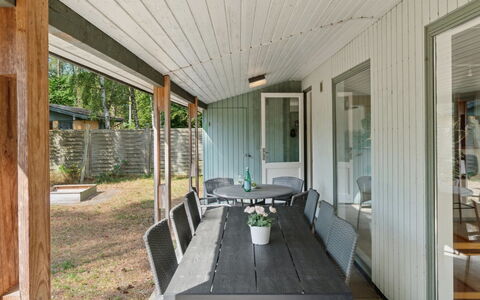 Henri - 800M from the Sea: Toit, Maison, Zone Résidentielle, Domicile, Biens, Chalet, Conception