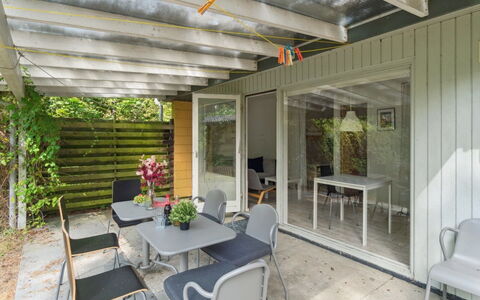 Unker - 800M from the Sea: Bois, Maison, Chalet, Domicile, Toit, Zone Rurale, Siding, Cabane En Rondins, Batiments Jardin, Dur