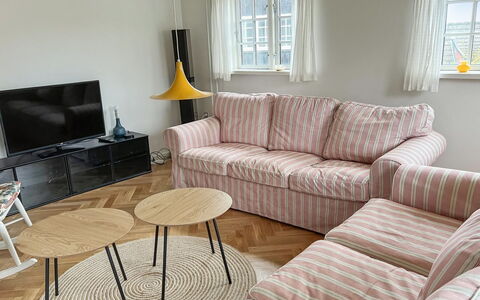 Melusine - 200M from the Sea: Bois, Maison, Chalet, Domicile, Toit, Zone Rurale, Siding, Cabane En Rondins, Batiments Jardin, Dur