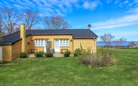 Zina - 25M from the Sea: Maison, Domicile, Toit, Chalet, Lot Terre, Biens, Ferme, Village, Ferme