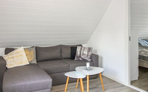 Rask - 3Km from the Sea: Bois, Maison, Chalet, Domicile, Toit, Zone Rurale, Siding, Cabane En Rondins, Batiments Jardin, Dur