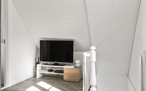 Rask - 3Km from the Sea: Bois, Maison, Chalet, Domicile, Toit, Zone Rurale, Siding, Cabane En Rondins, Batiments Jardin, Dur