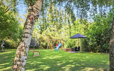 Rask - 3Km from the Sea: Bois, Maison, Chalet, Domicile, Toit, Zone Rurale, Siding, Cabane En Rondins, Batiments Jardin, Dur
