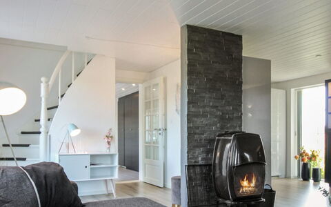 Rask - 3Km from the Sea: Bois, Maison, Chalet, Domicile, Toit, Zone Rurale, Siding, Cabane En Rondins, Batiments Jardin, Dur