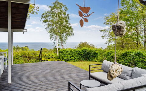 Esben - 350M from the Sea: Bois, Maison, Chalet, Domicile, Toit, Zone Rurale, Siding, Cabane En Rondins, Batiments Jardin, Dur