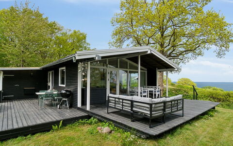 Esben - 350M from the Sea: Bois, Maison, Chalet, Domicile, Toit, Zone Rurale, Siding, Cabane En Rondins, Batiments Jardin, Dur